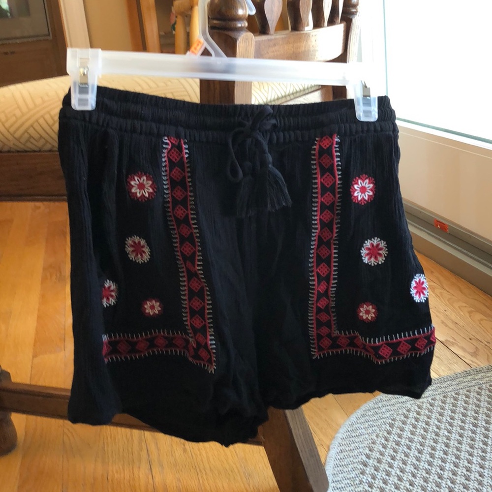 Tie shorts